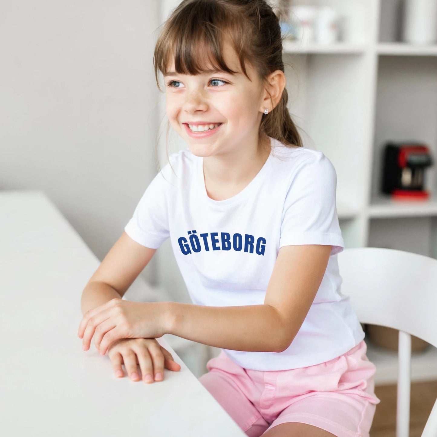 f4e28042-537d-4a8c-928b-14e0f23d2e01