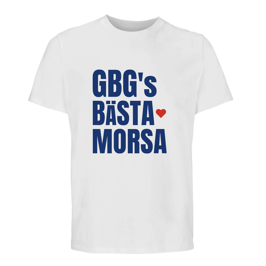 Vit premium t-shirt med texten 'GBG's BÄSTA MORSA' i blått med ett rött hjärta. En perfekt göteborgsk present.