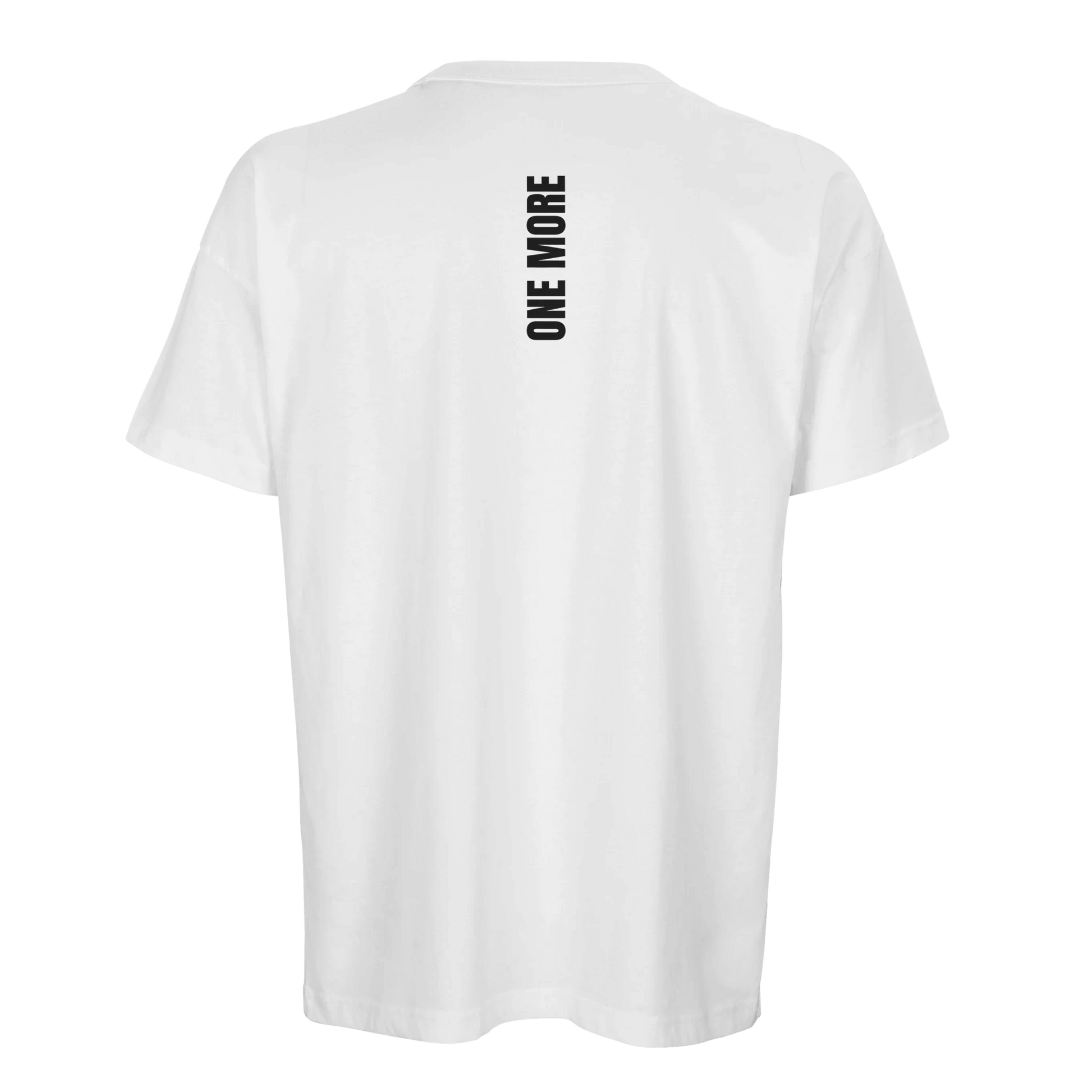 Vit oversized t-shirt med boxy passform och vertikalt ryggtryck. Tillverkad i 100% ekologisk bomull.