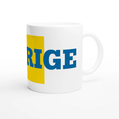 Sverige-mugg i vitt utförande från VM-serien. Utmärkt som present till vänner utomlands eller som supporterpryl på kontoret.